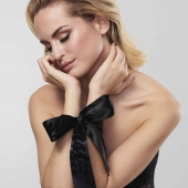 Черные ленты для связывания SILKY SENSUAL HANDCUFFS - Bijoux Indiscrets - купить с доставкой в Сургуте