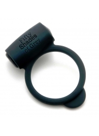 Темно-серое эрекционное кольцо Vibrating Love Ring с вибрацией - Fifty Shades of Grey - в Сургуте купить с доставкой